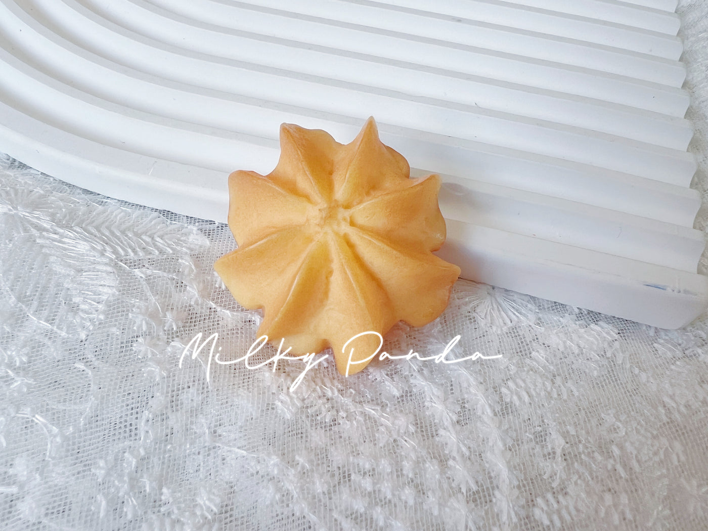 Cookie Hair Clip