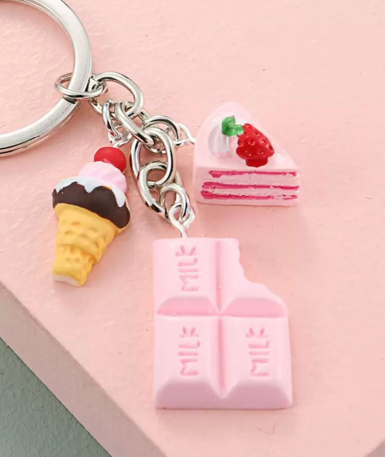 Cute Cake Keyring