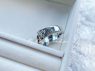 Skull & Star Ring