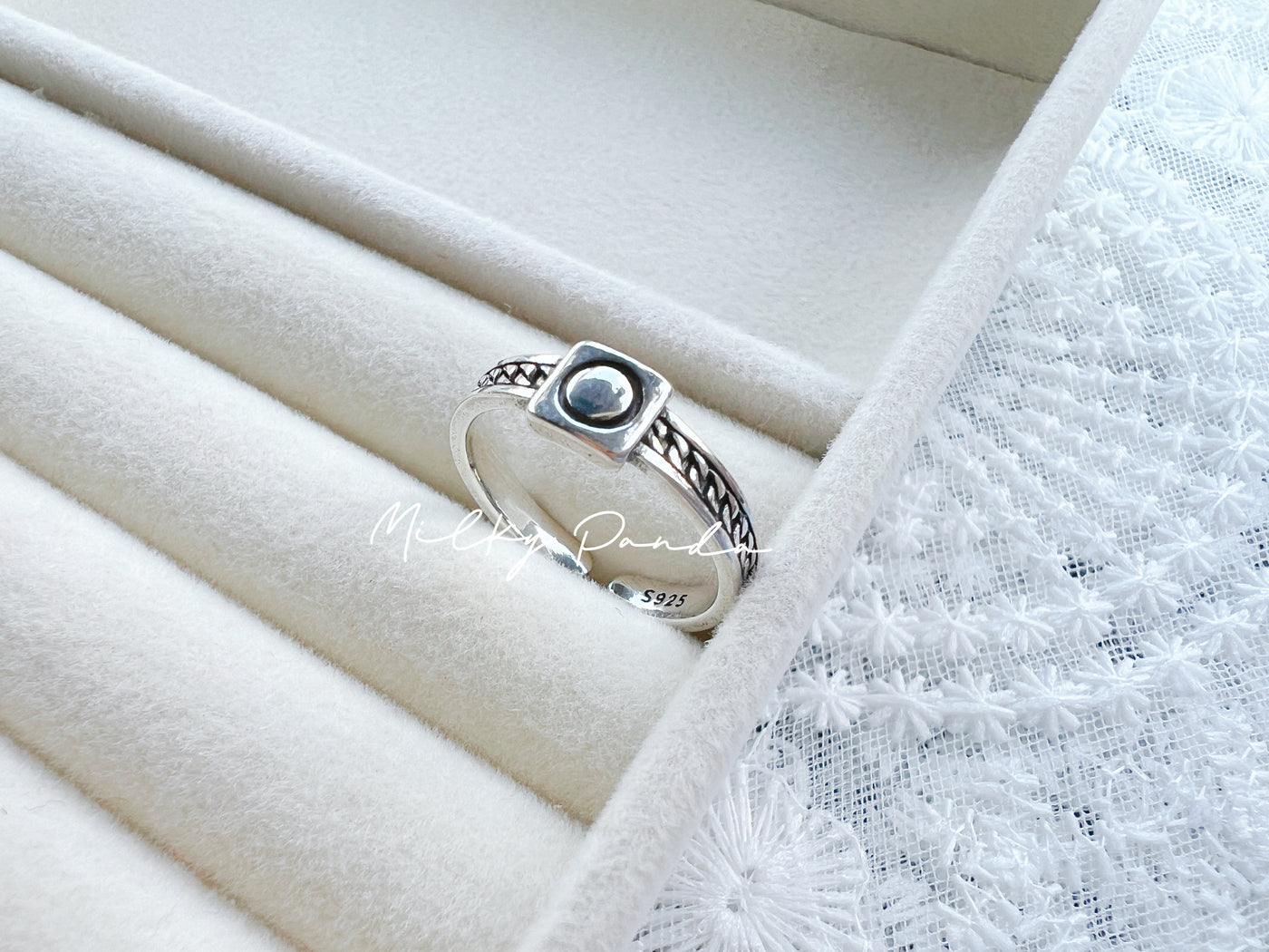 Fashion Ring