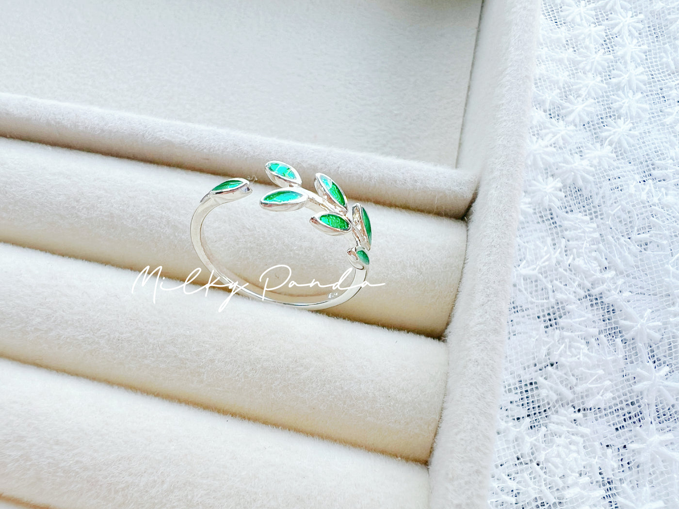 Leaves Ring