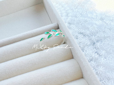 Leaves Ring
