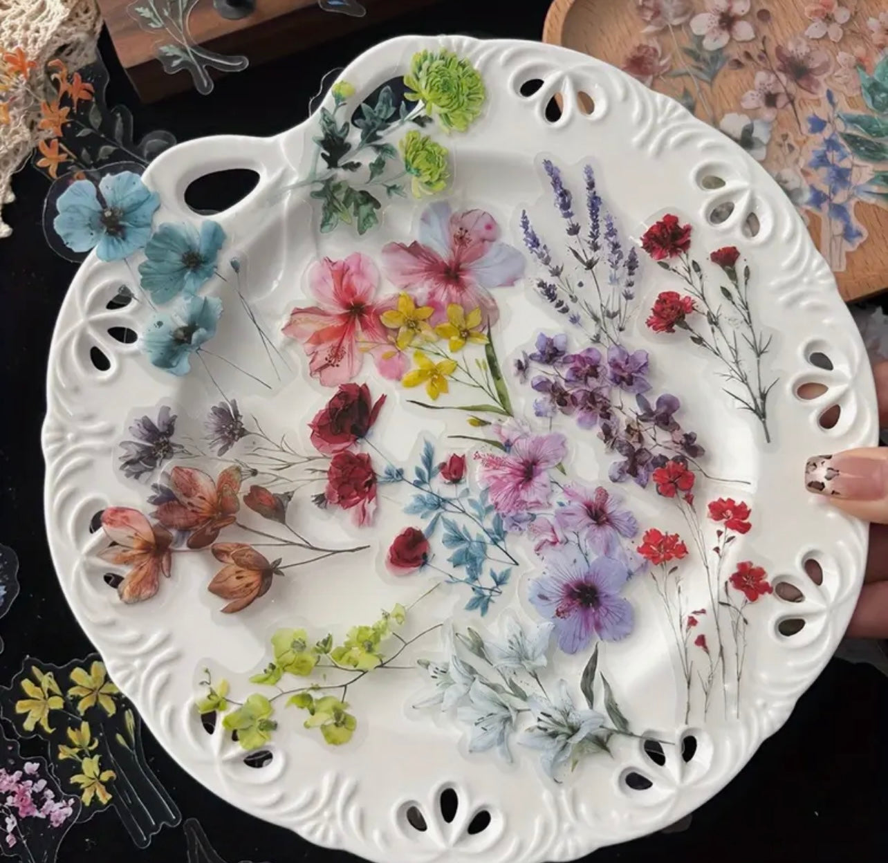 50 Pcs Flowers Vinyl Stickers