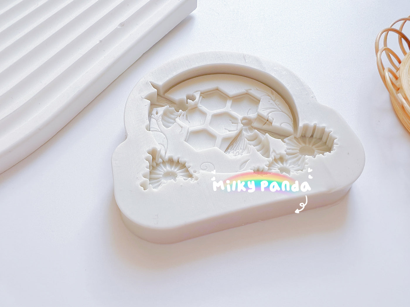 Bee & Honeycomb Fondant Mould