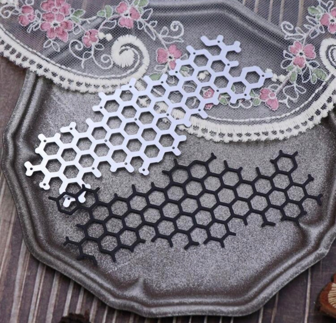 Honeycomb Cutting Die