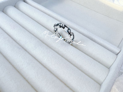 Knot Ring