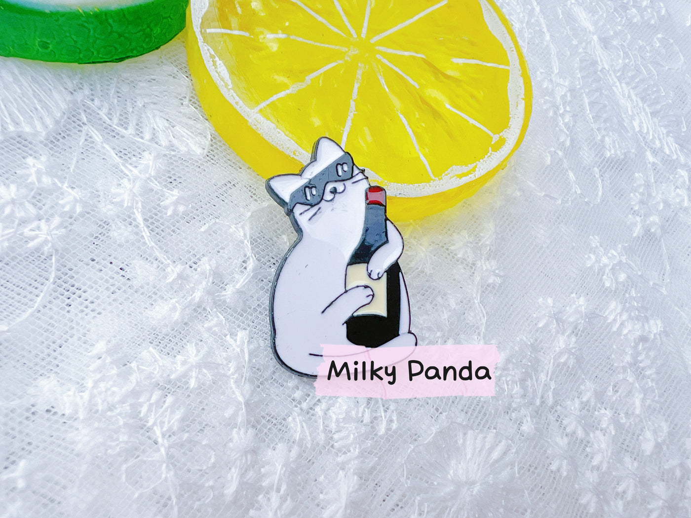 Cat & Wine - Pin