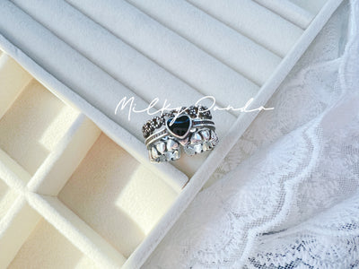 Retro Heart Ring