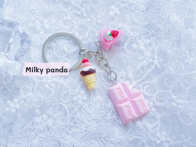 Cute Cake Keyring