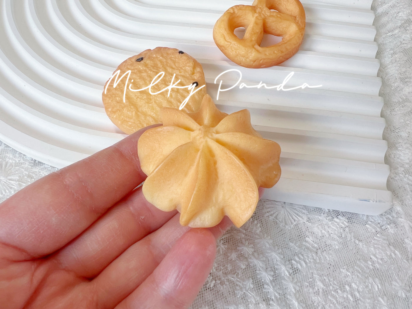 Cookie Hair Clip