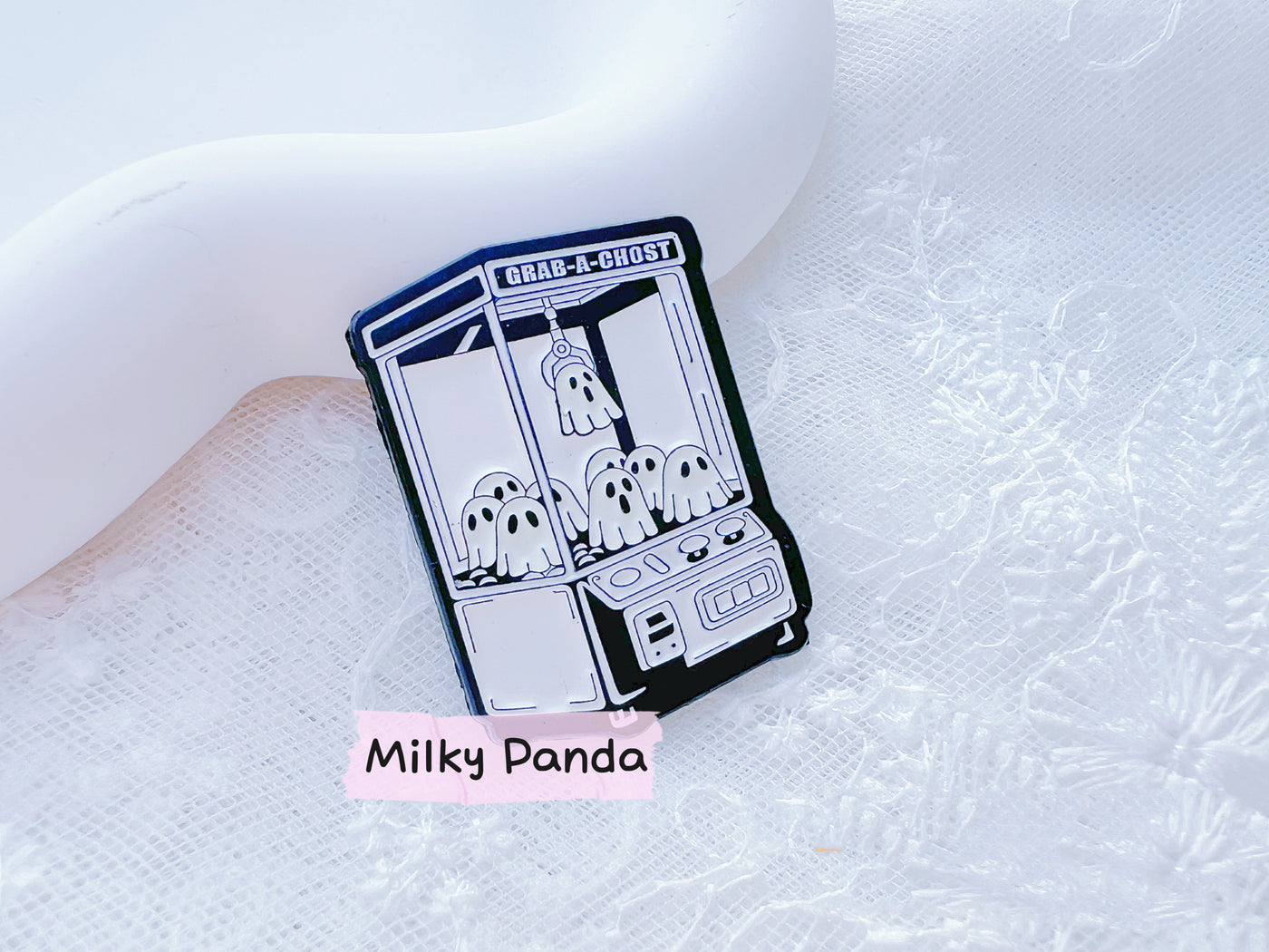 Glow In Dark Grab A Ghost - Pin