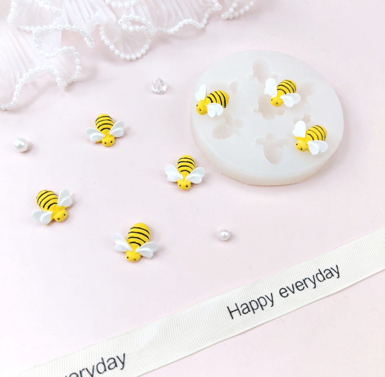 7 Pcs Bee Fondant Mould