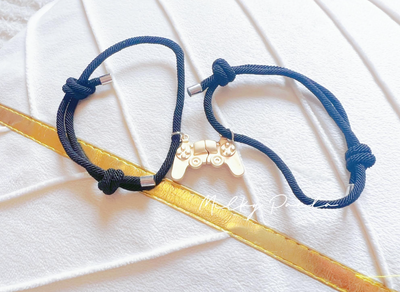Friendship Bracelets, Game Controller