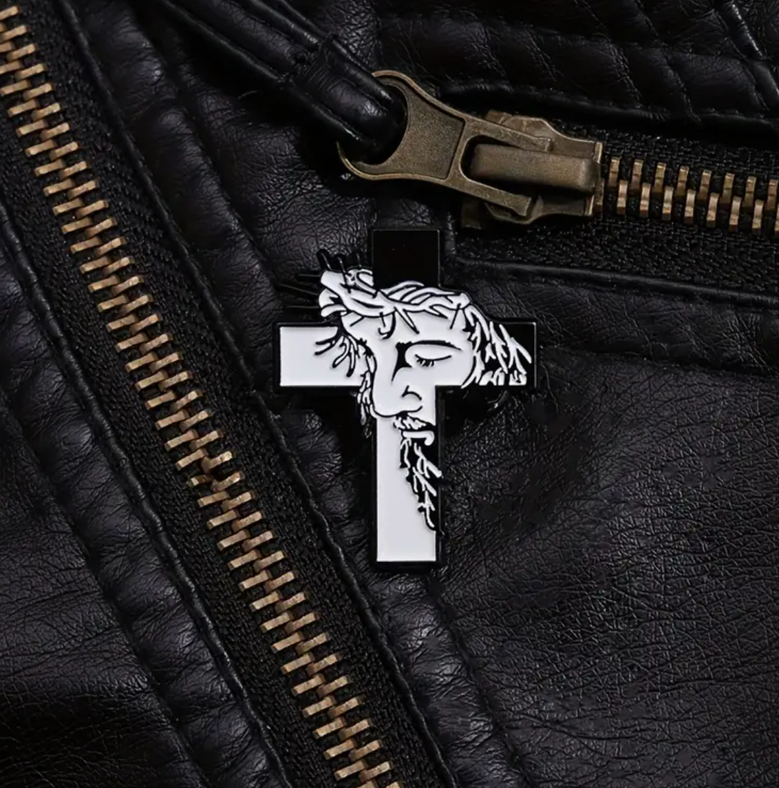 Jesus & Cross Pin