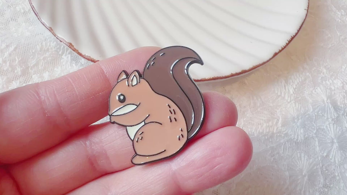 Squirrel Pin
