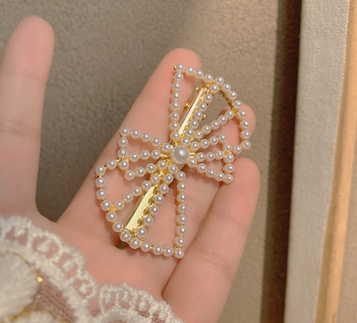 Bow Pearl Hair Clip