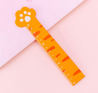 Cat paw ruler