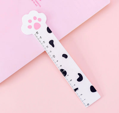 Cat paw ruler