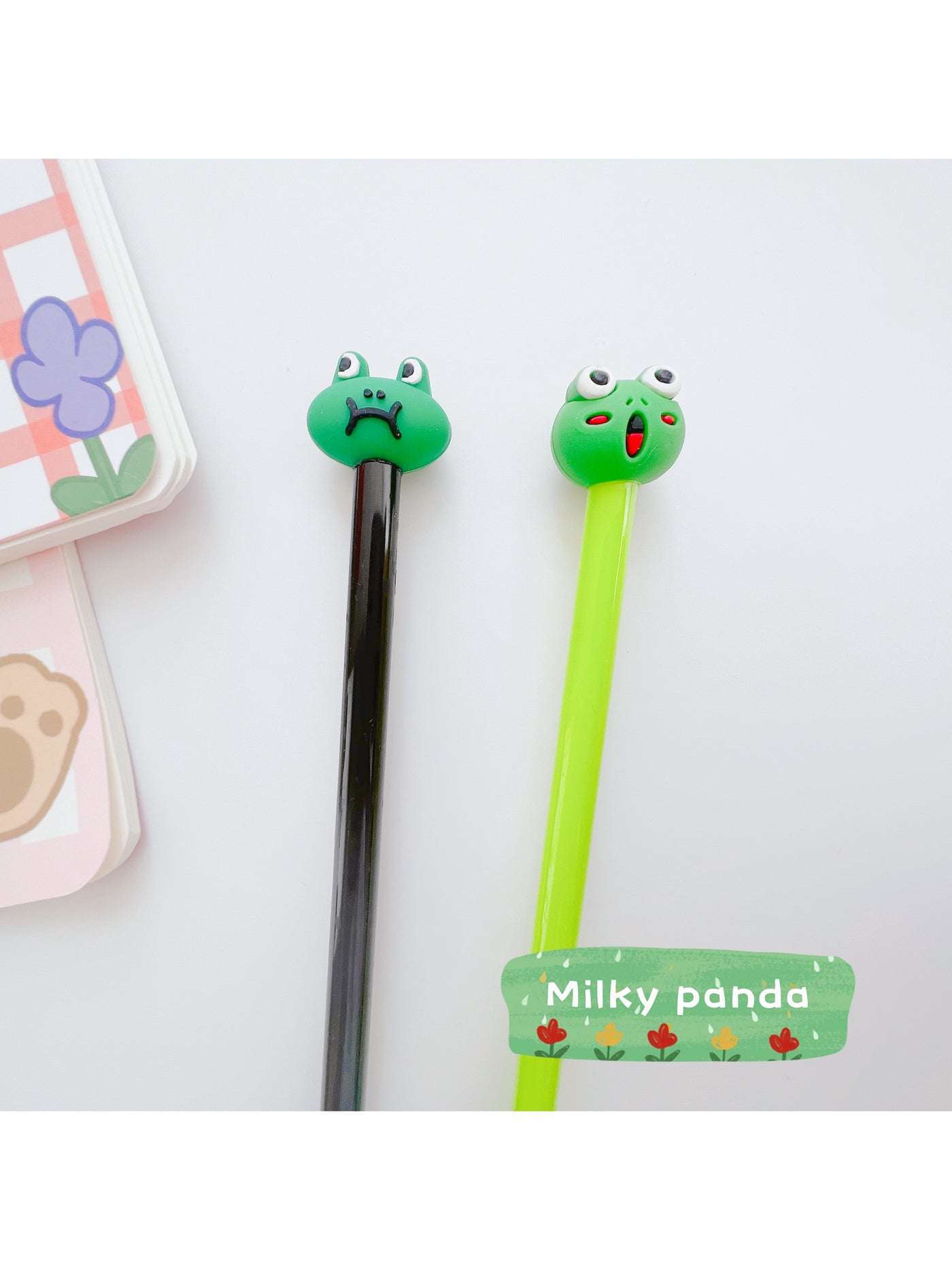 Frog pen - Milky Panda