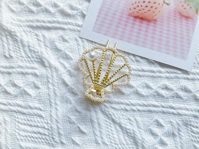 Shell Pearl Hair Clip