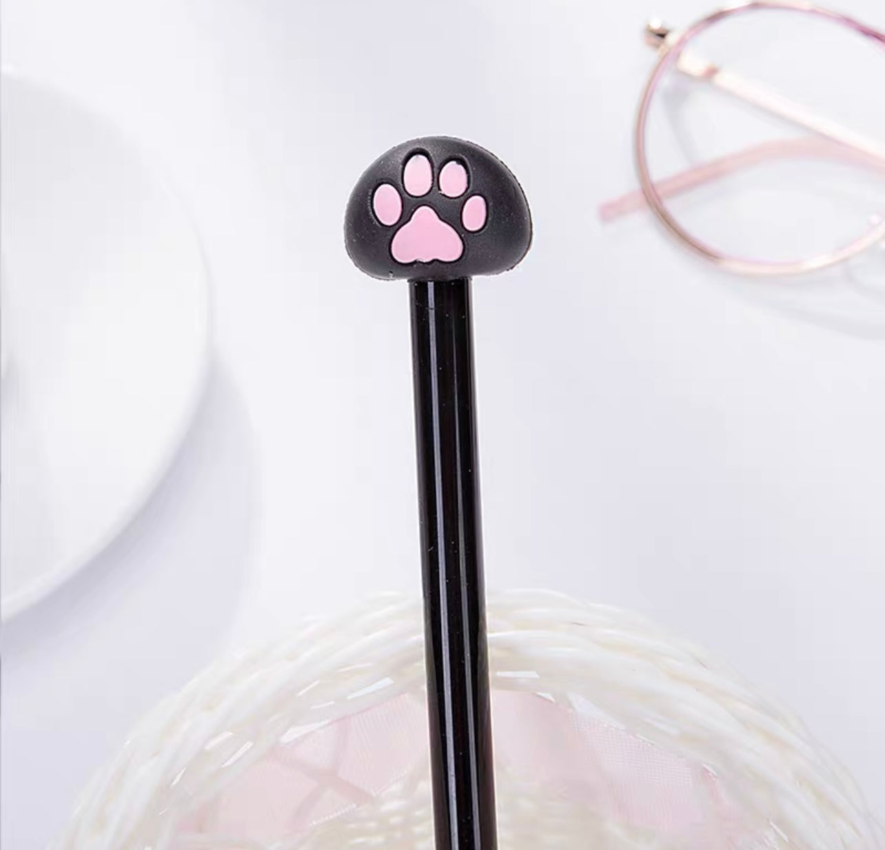 Kawaii paw & cat pen