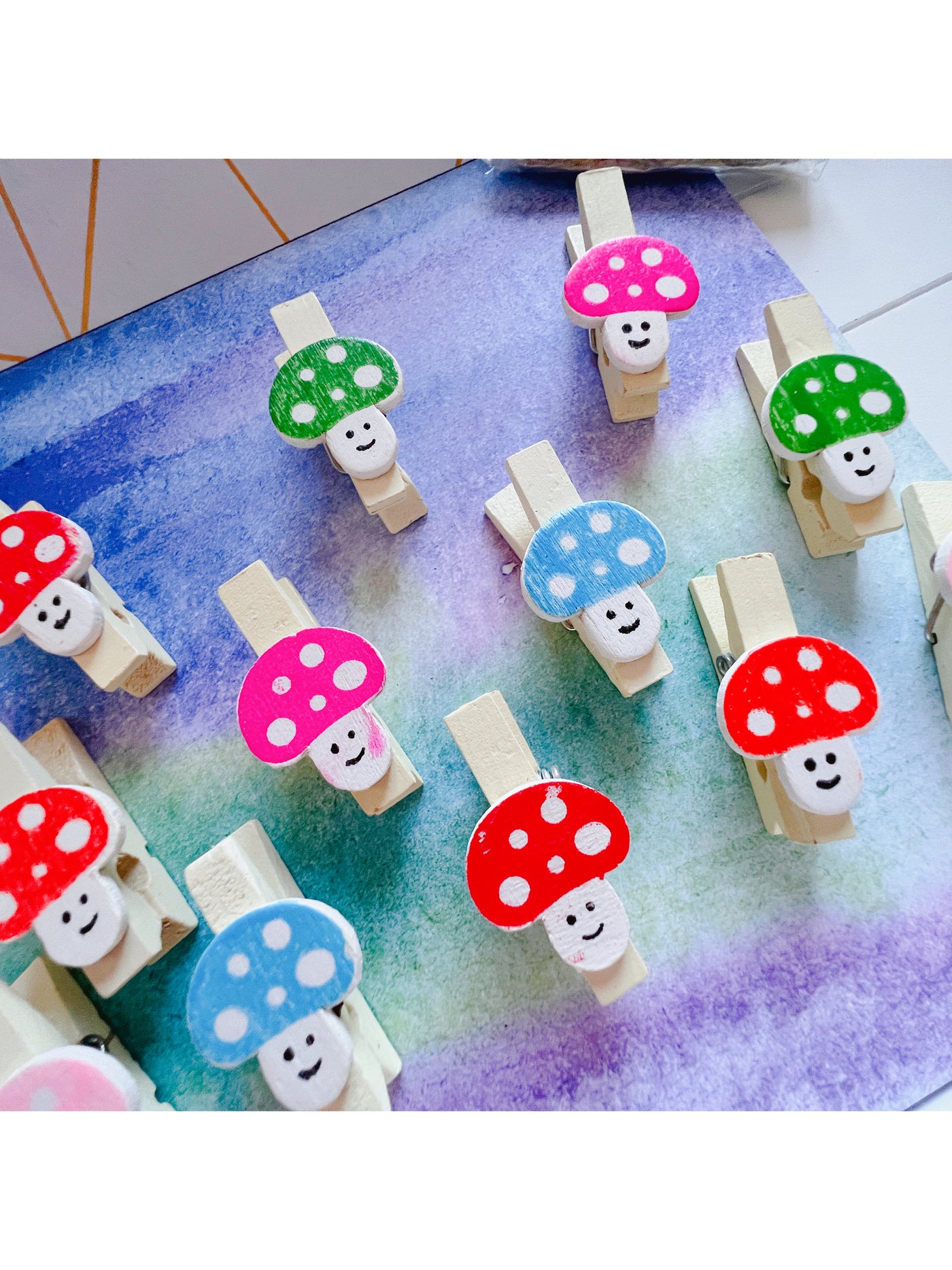 12 Pcs mushroom wooden pegs